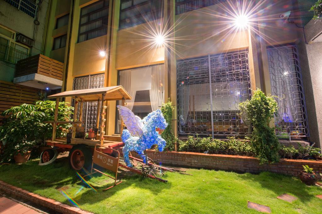 Hodua Guest House Beigang Bagian luar foto